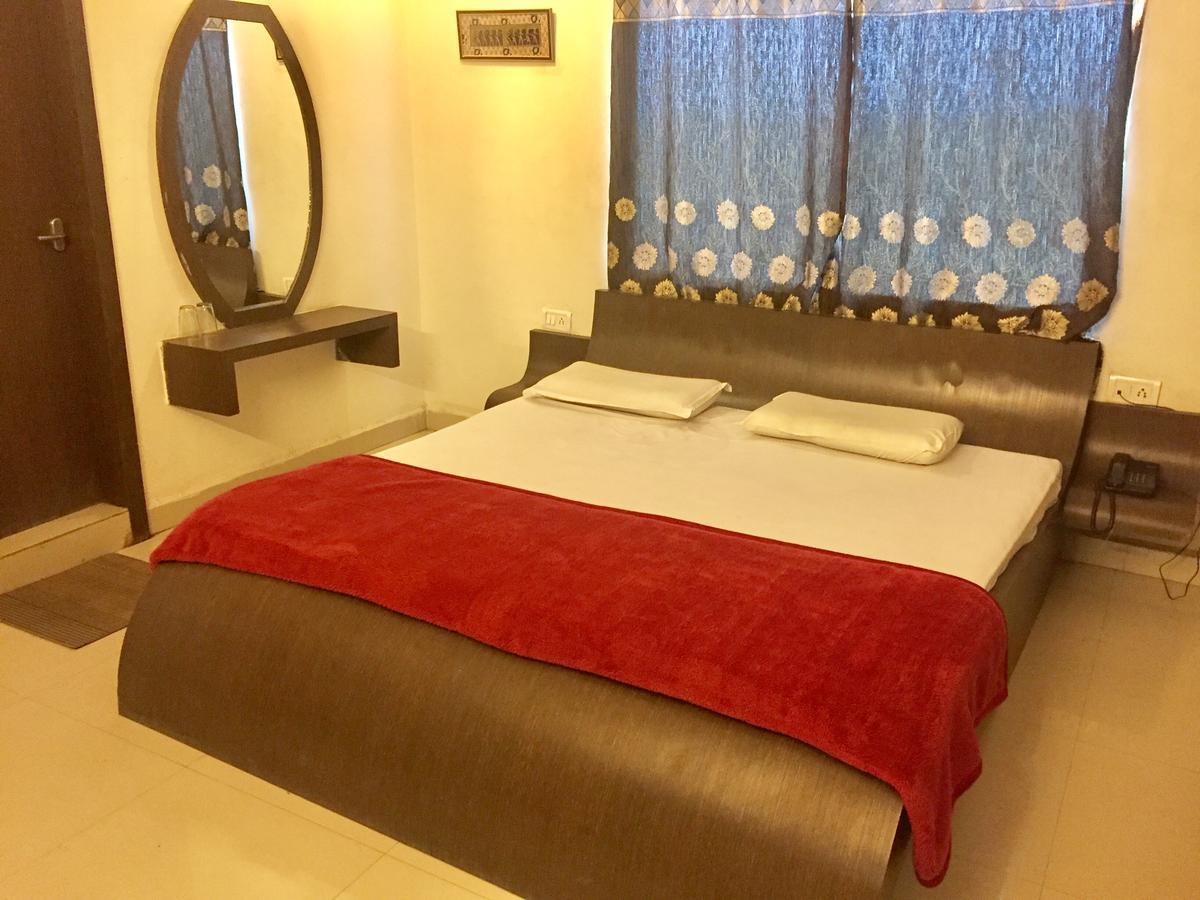 Hotel Shiva Sehore Zewnętrze zdjęcie
