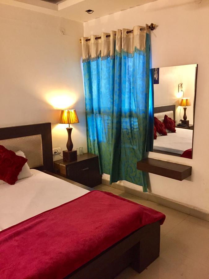 Hotel Shiva Sehore Zewnętrze zdjęcie