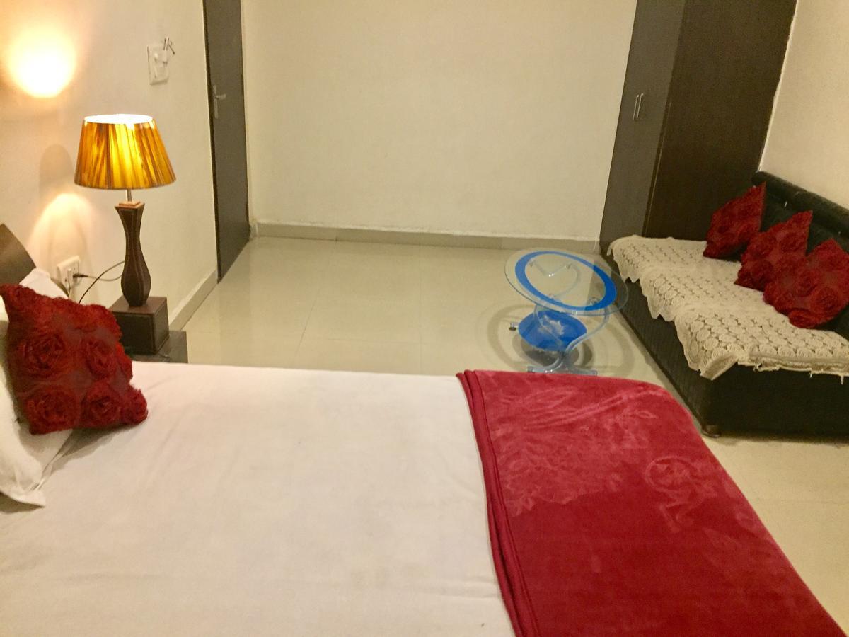 Hotel Shiva Sehore Zewnętrze zdjęcie