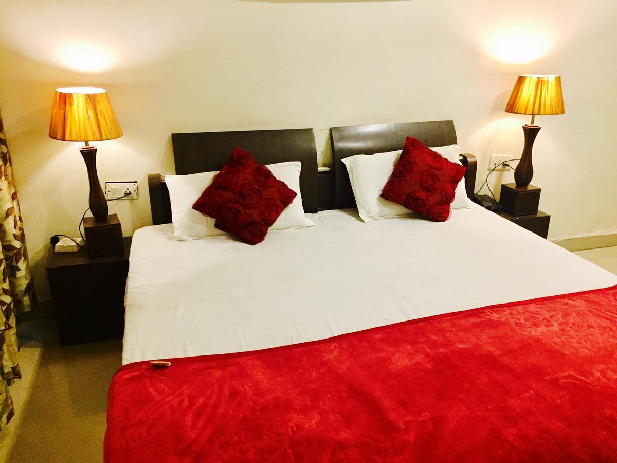 Hotel Shiva Sehore Zewnętrze zdjęcie